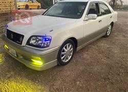 تۆیۆتا کراون